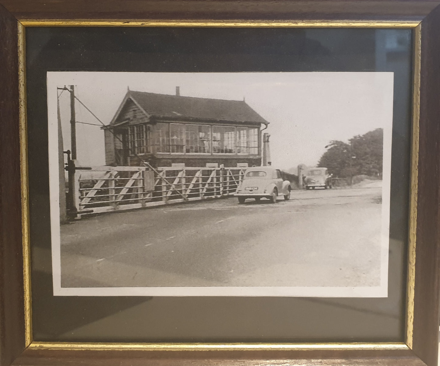 VT 2938 FRAMED PHOTO OF NEWTON KYME SIGNAL BOX