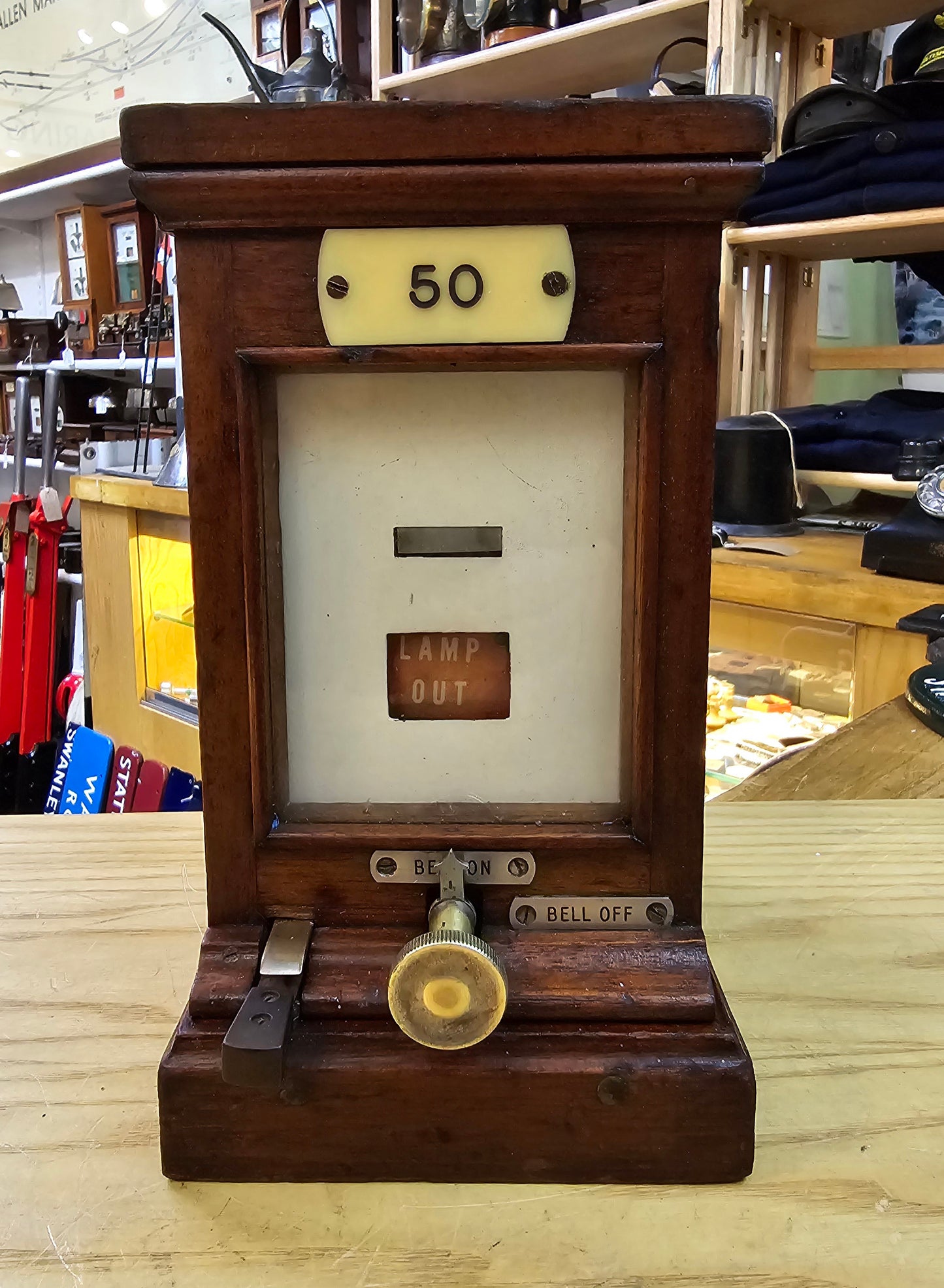 RA 7499 G.W.R. WOOD CASE LAMP IN/OUT REPEATER BY H.WHITE