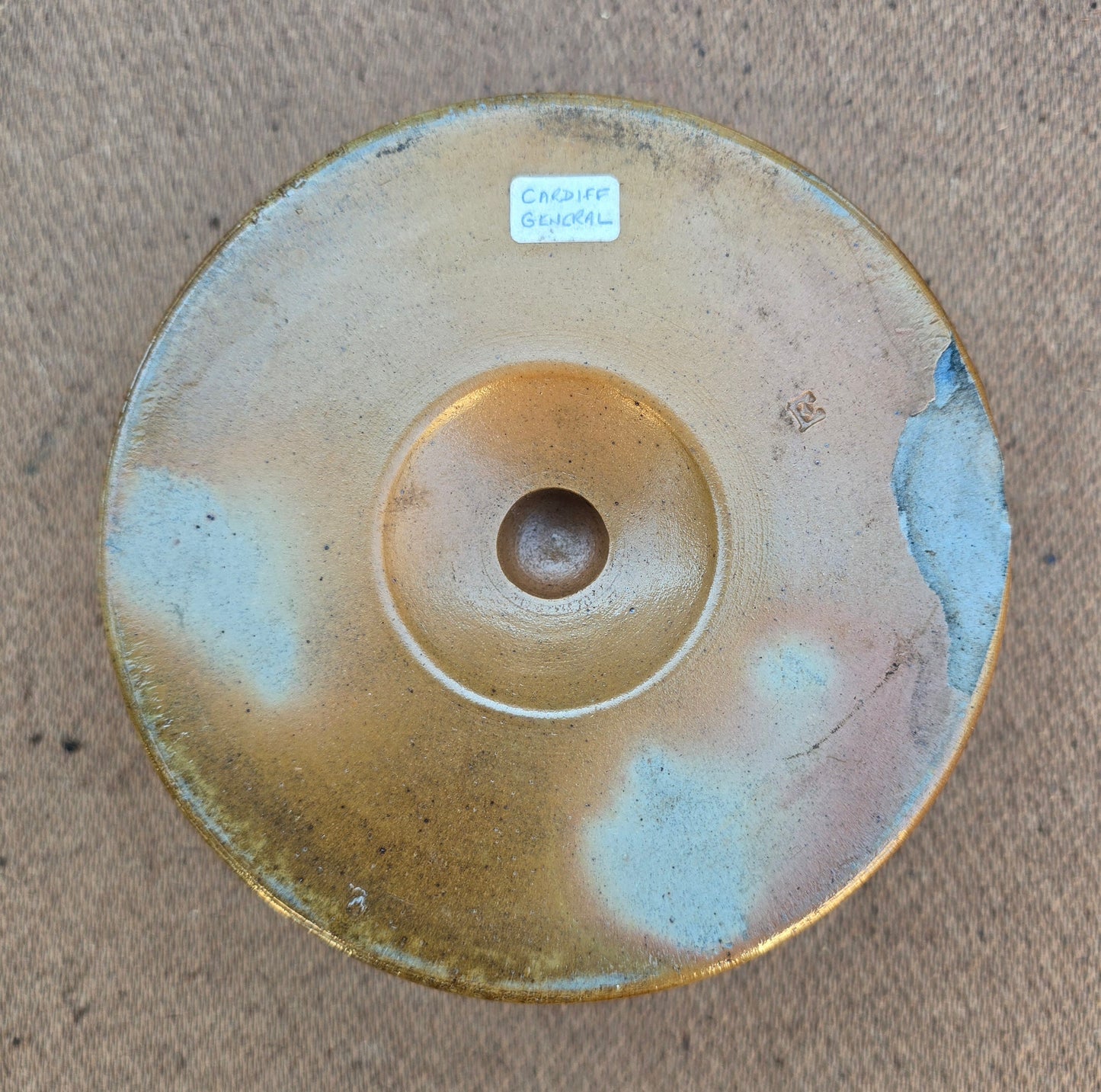 RA 7537 G.W.R. SALTGLAZED "LANDMINE" INKWELL EX CARDIFF GENERAL STATION.