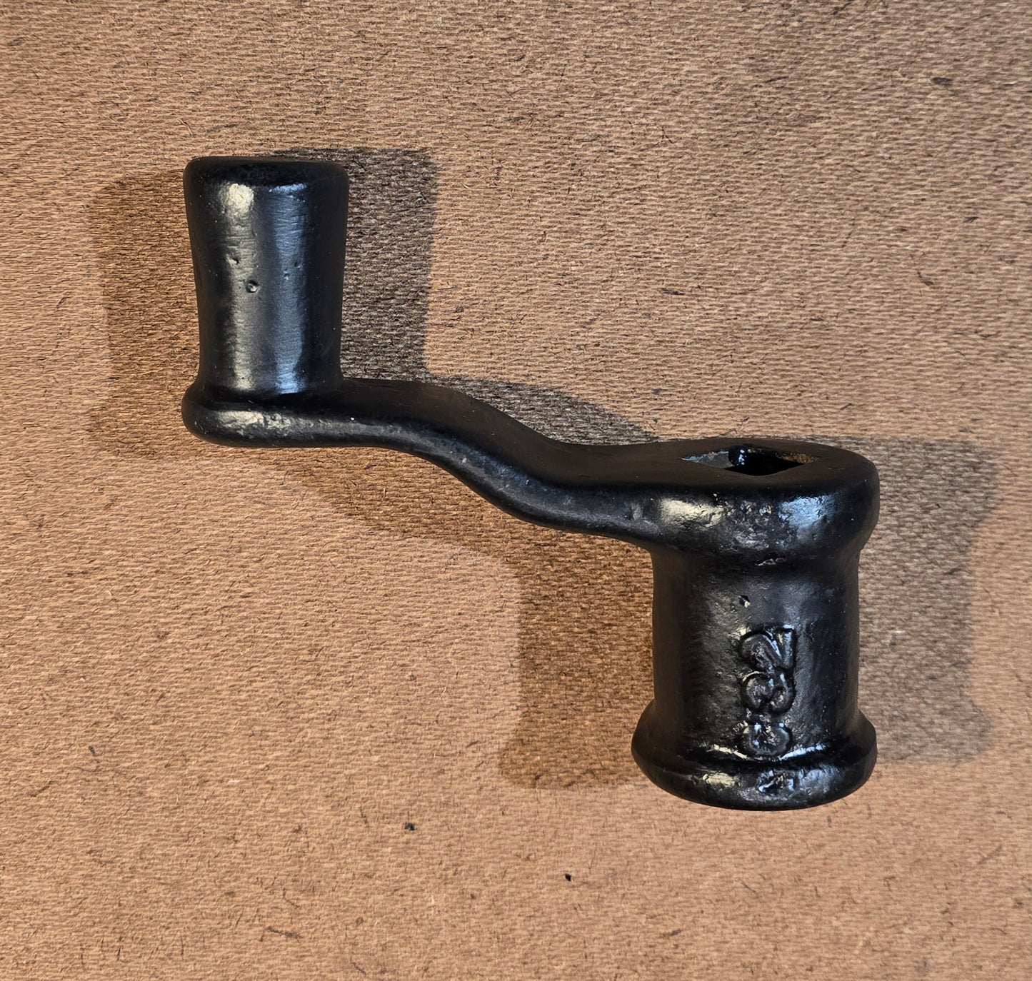 RA 7996 G.W.R. CAST IRON SIGNAL LEVER WIRE ADJUSTER HANDLE (SQUARE) TYPE.