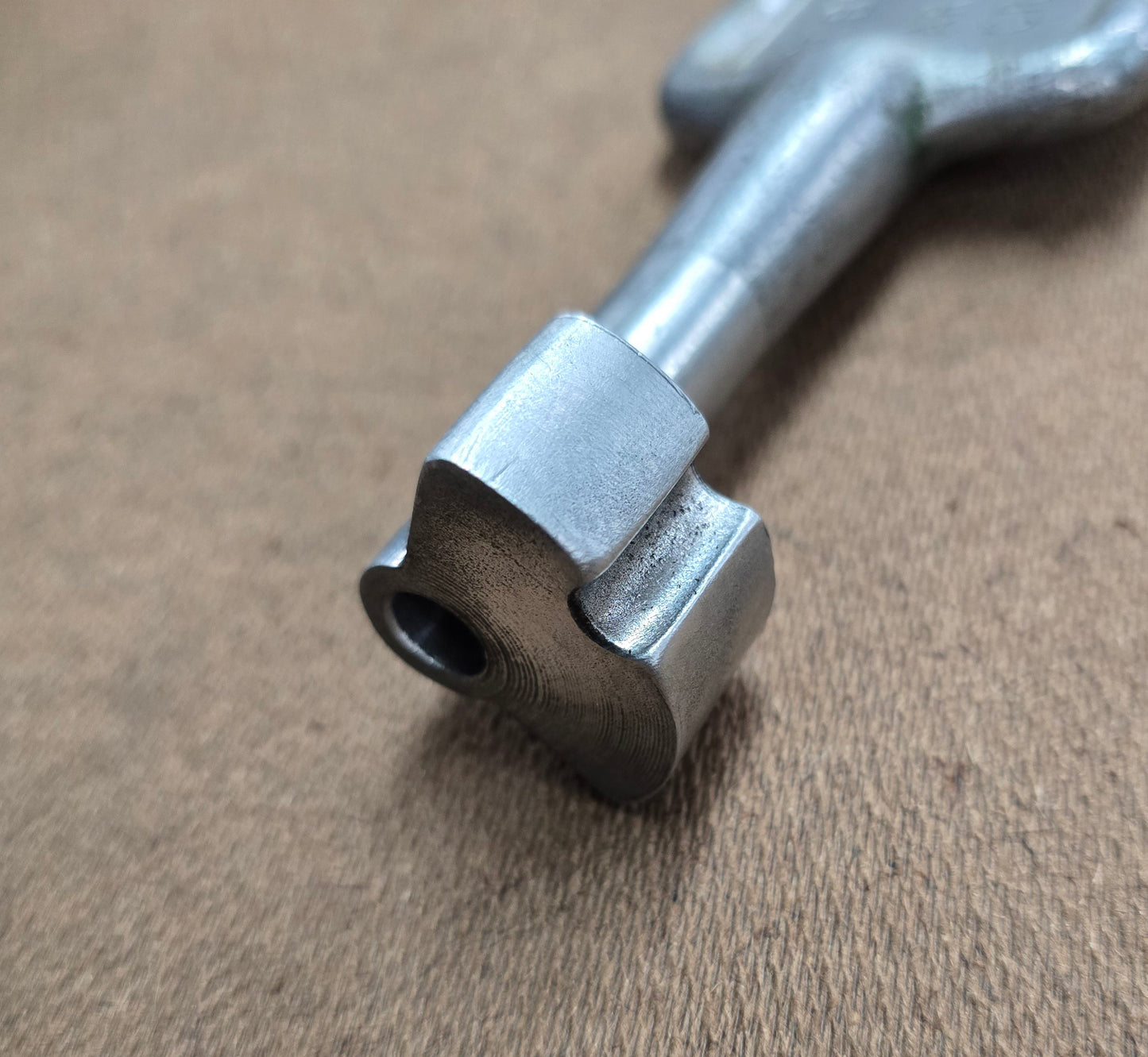 RA 7646 ALLOY SINGLE LINE KEY "ST BLAZEY-PAR BRIDGE CROSSING"