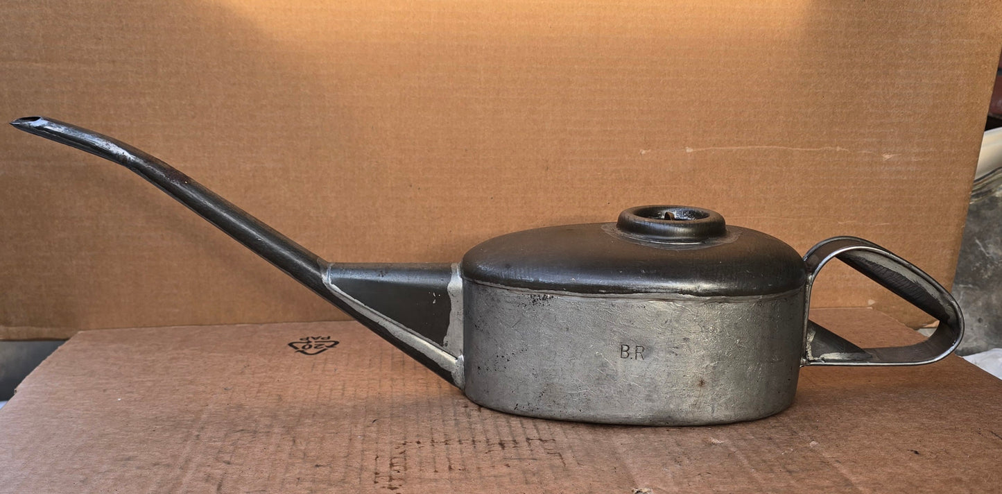 RA 7998 BRITISH RAILWAY EASTERN REGION 2 PINT ENGINMAN`S OIL FEED .