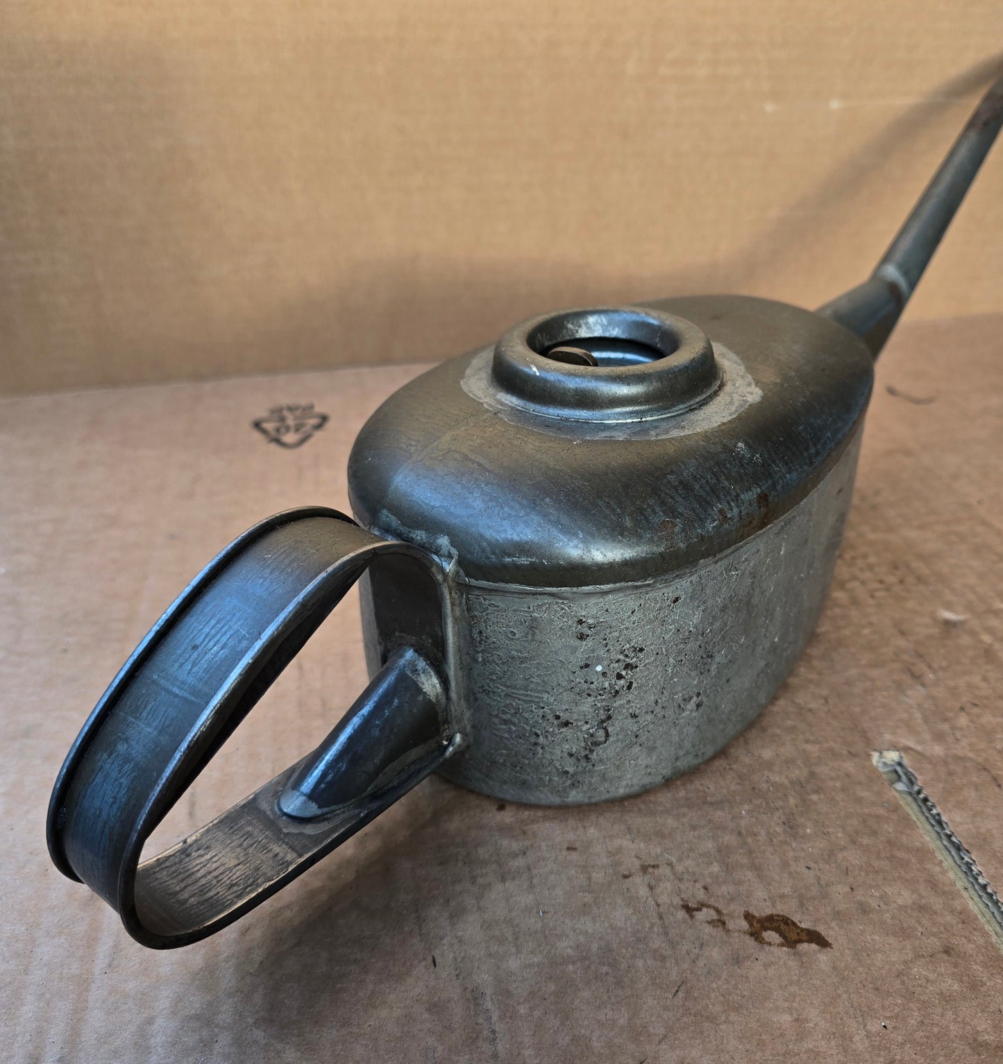 RA 7998 BRITISH RAILWAY EASTERN REGION 2 PINT ENGINMAN`S OIL FEED .