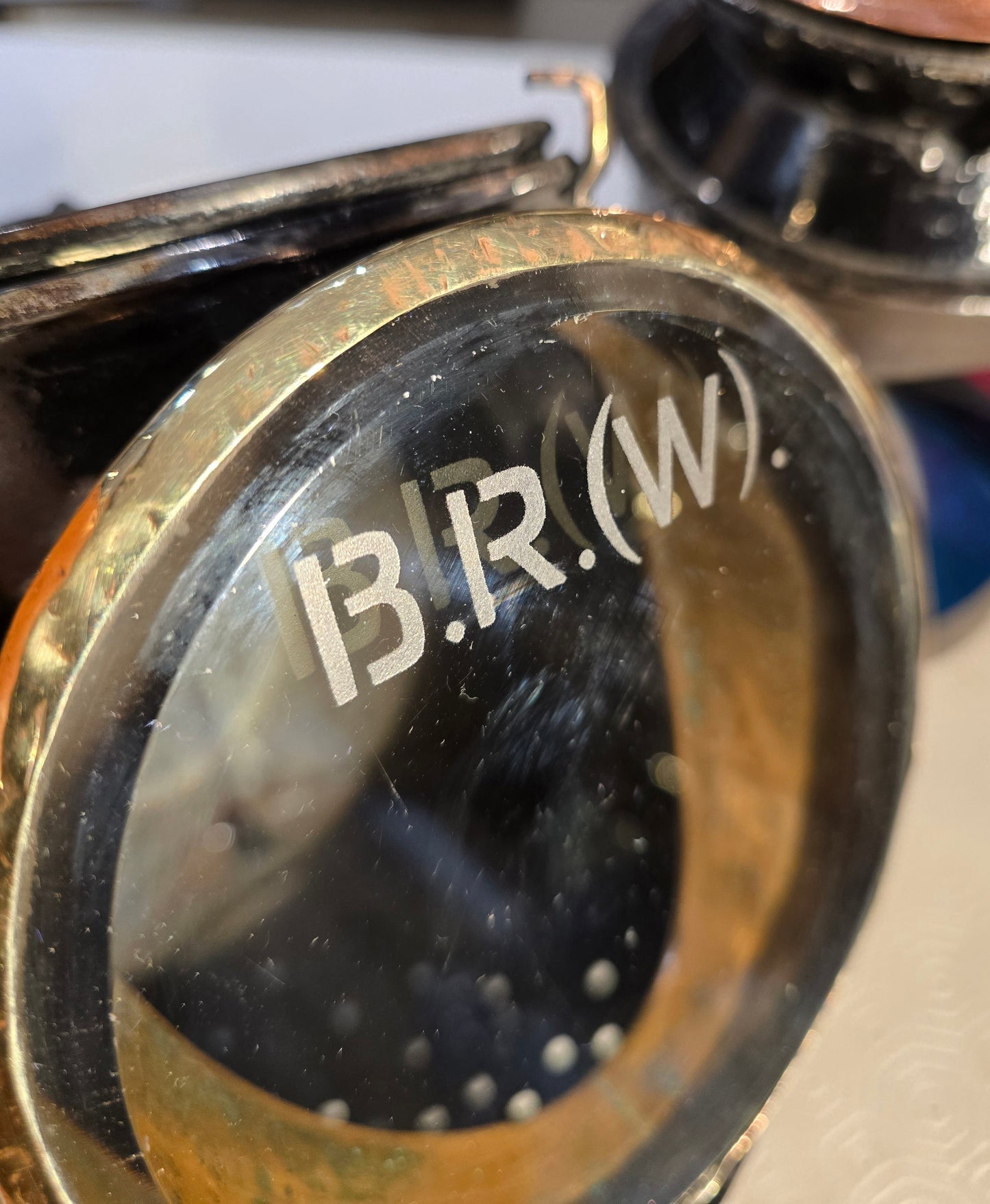 RA 8002 GREAT WESTERN RAILWAY 2 ASPECT "COPPER" TOP SWINDON MADE HANDLAMP.