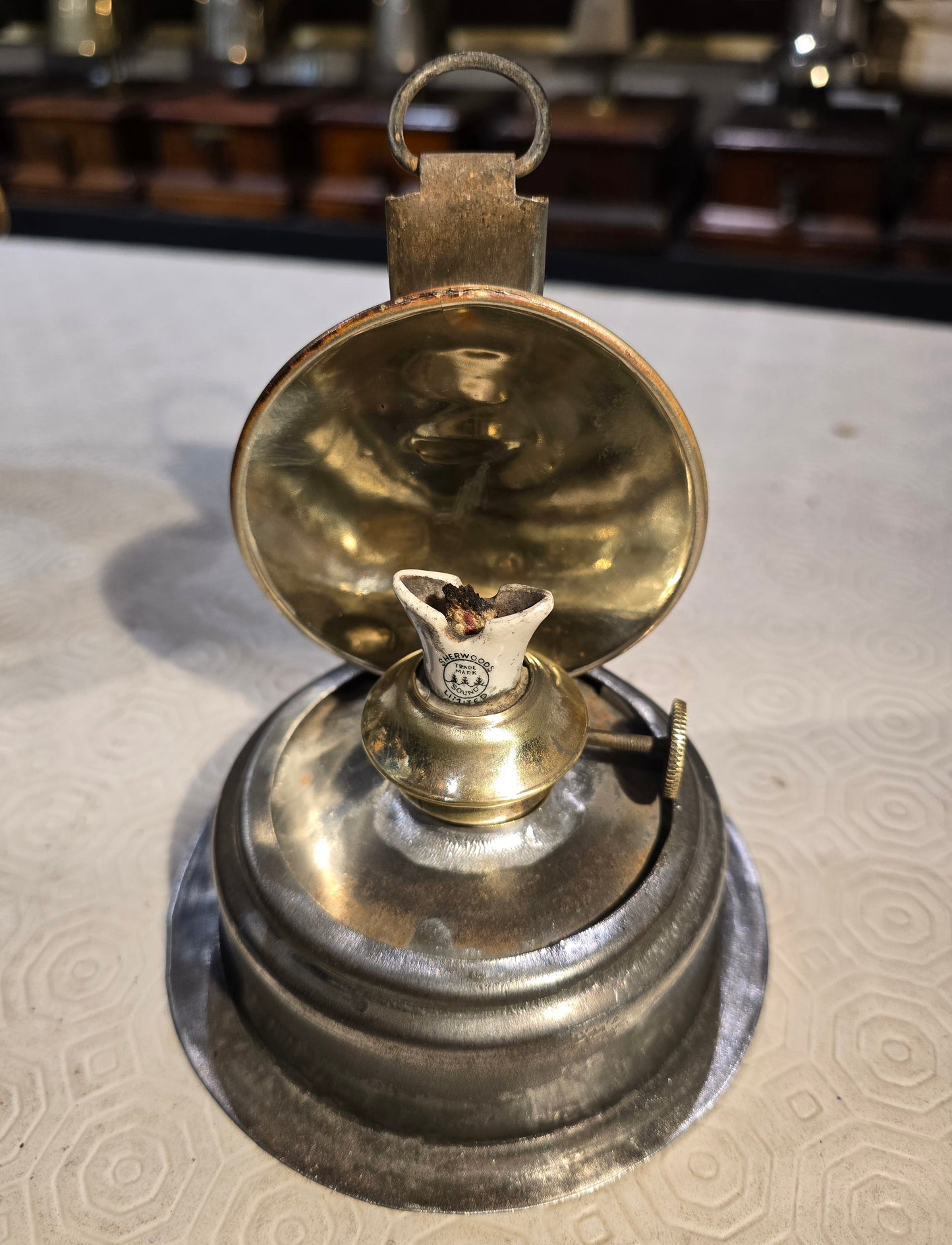 RA 8010 G.W.R. 4 ASPECT FOG SIGNALMAN`S HANDLAMP.