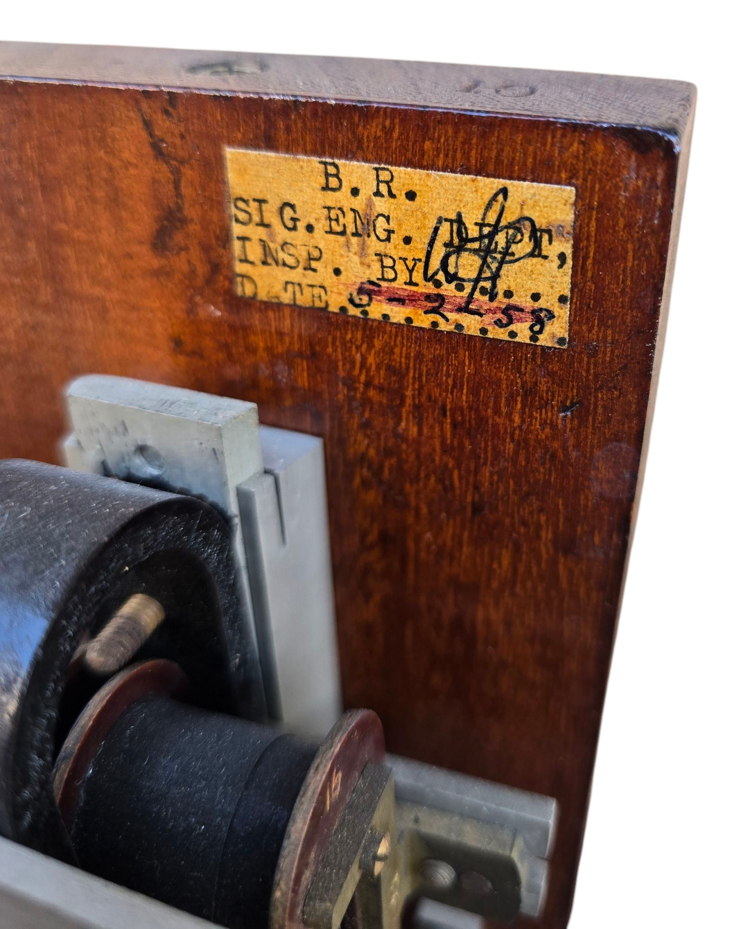 RA 7818 G.W.R. PATTERN LIGHT WOOD CASE LAMP IN/OUT REPEATER.