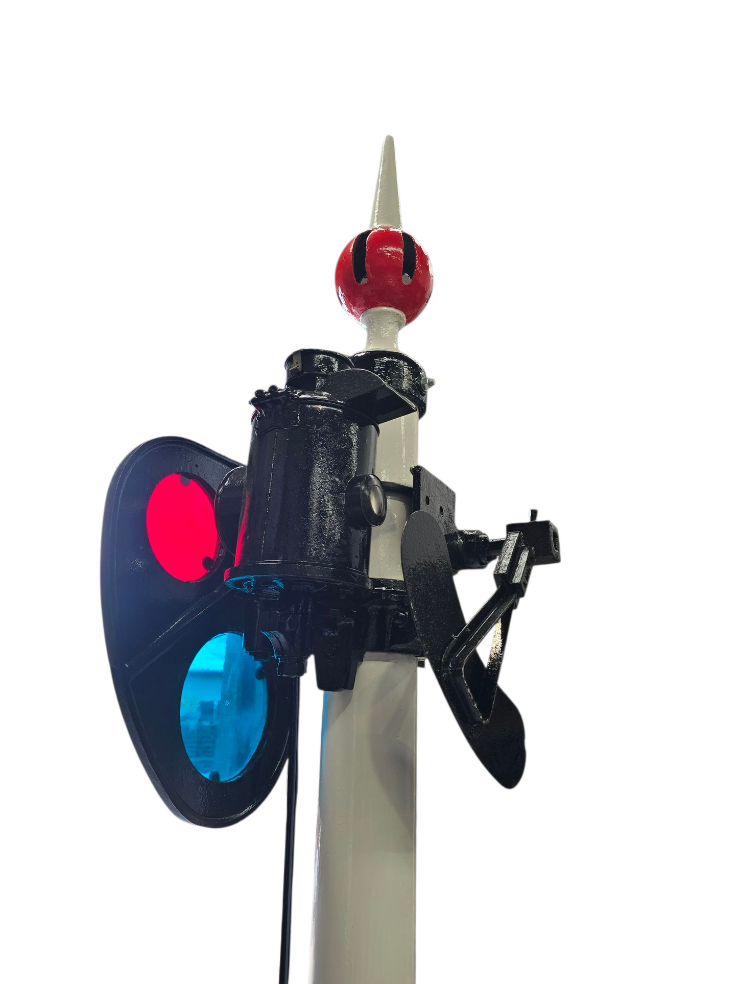 RA 8107 G.W.R. BR-WR FULLY RESTOTORED TUBULAR POST SIGNAL FOR GARDEN.