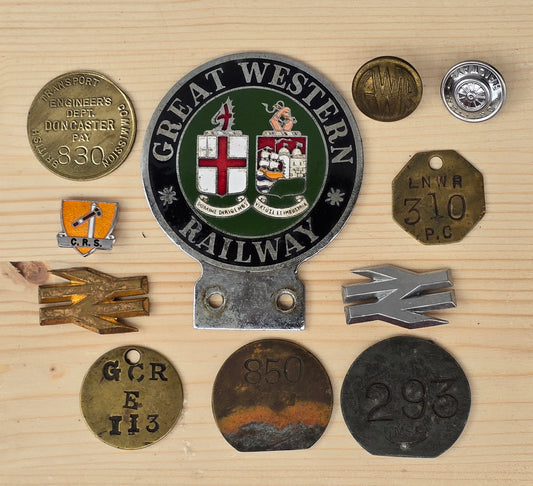 RA 8218 COLLECTORS LOT OF BADGES AND PAY CHEQUES.