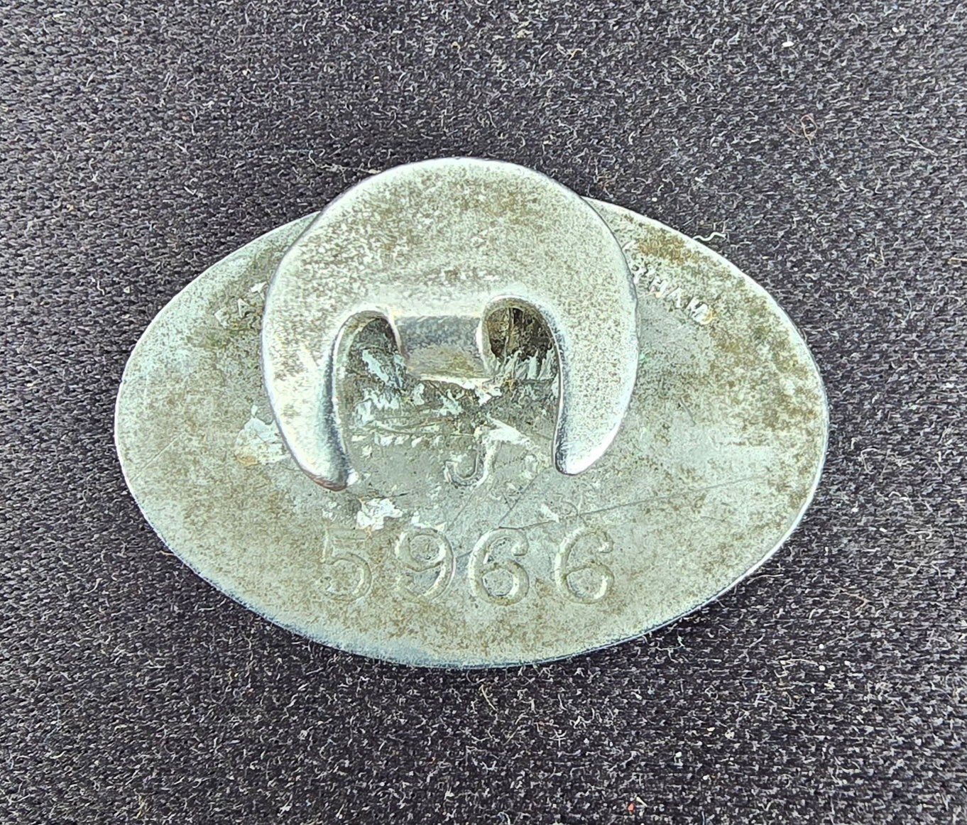 RA 8220 WW 2 "WOMENS " ISSUE RAILWAY SERVICE CHROMED BADGE.