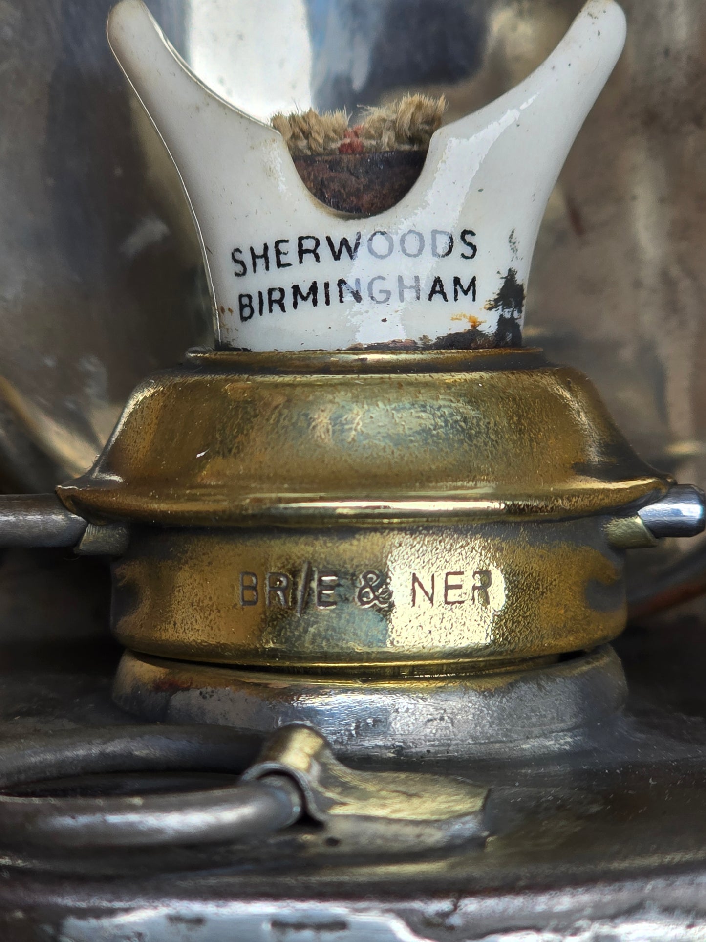 RA 8190 SUPERB EXAMPLE OF PRE-GROUPING 3 ASPECT EX G.N.R. L.N.E.R "HITCHIN"