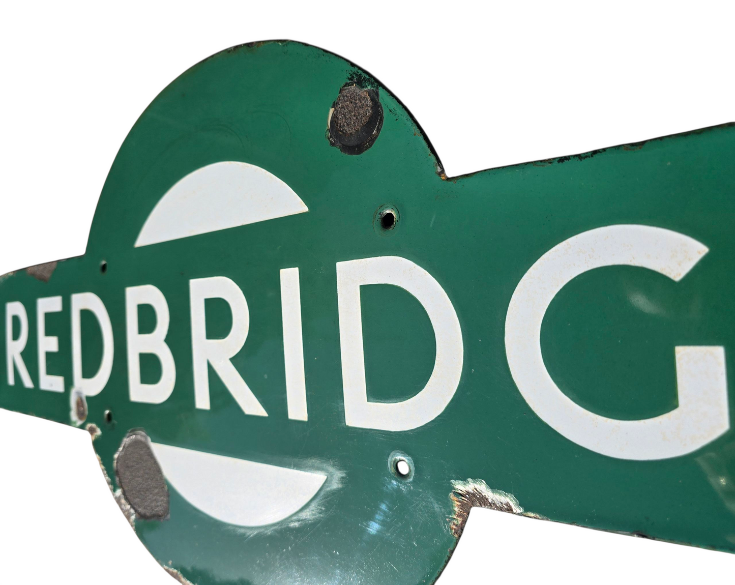 RA 8373 SOUTHERN RAILWAY ENAMEL TARGERT "REDBRIDGE"