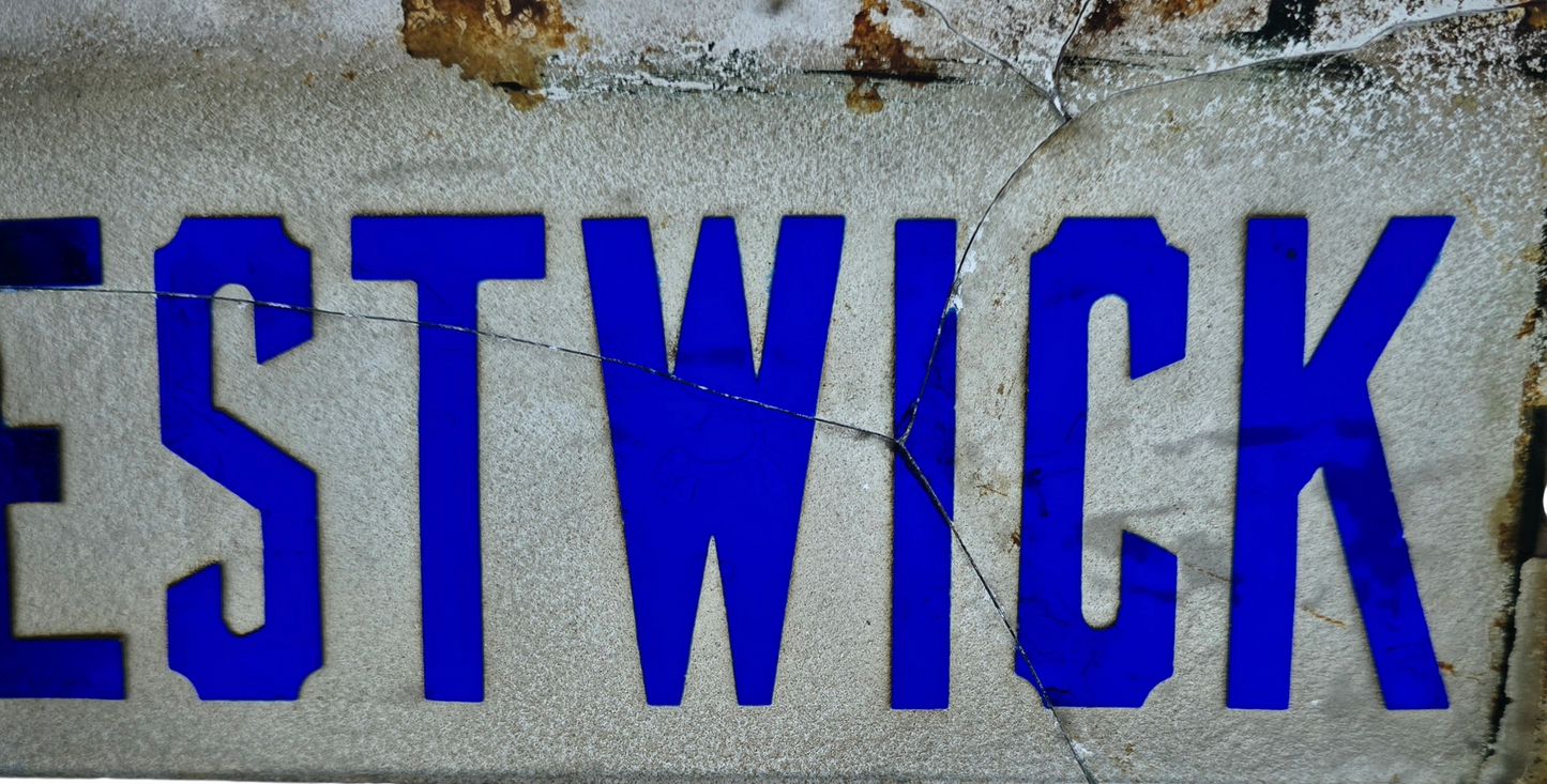 RA 8661 EX MIDLAND & GREAT NORTHERN JOINT RAILWAY LAMP TABLET "GUESTWICK"