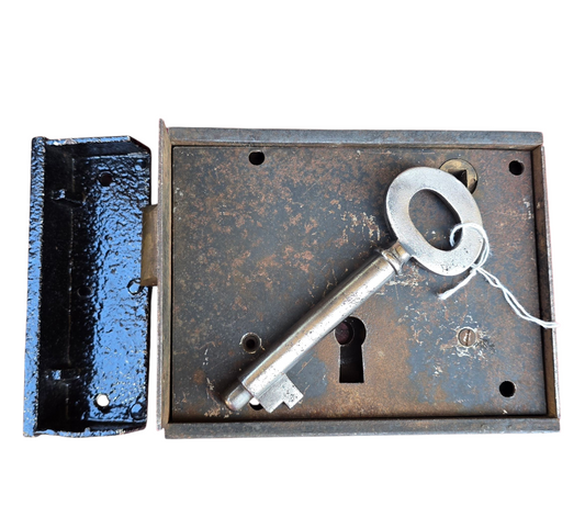 RA 7586  G.W.R. SIGNAL BOX DOOR LOCK, SLAM PLATE AND KEY.