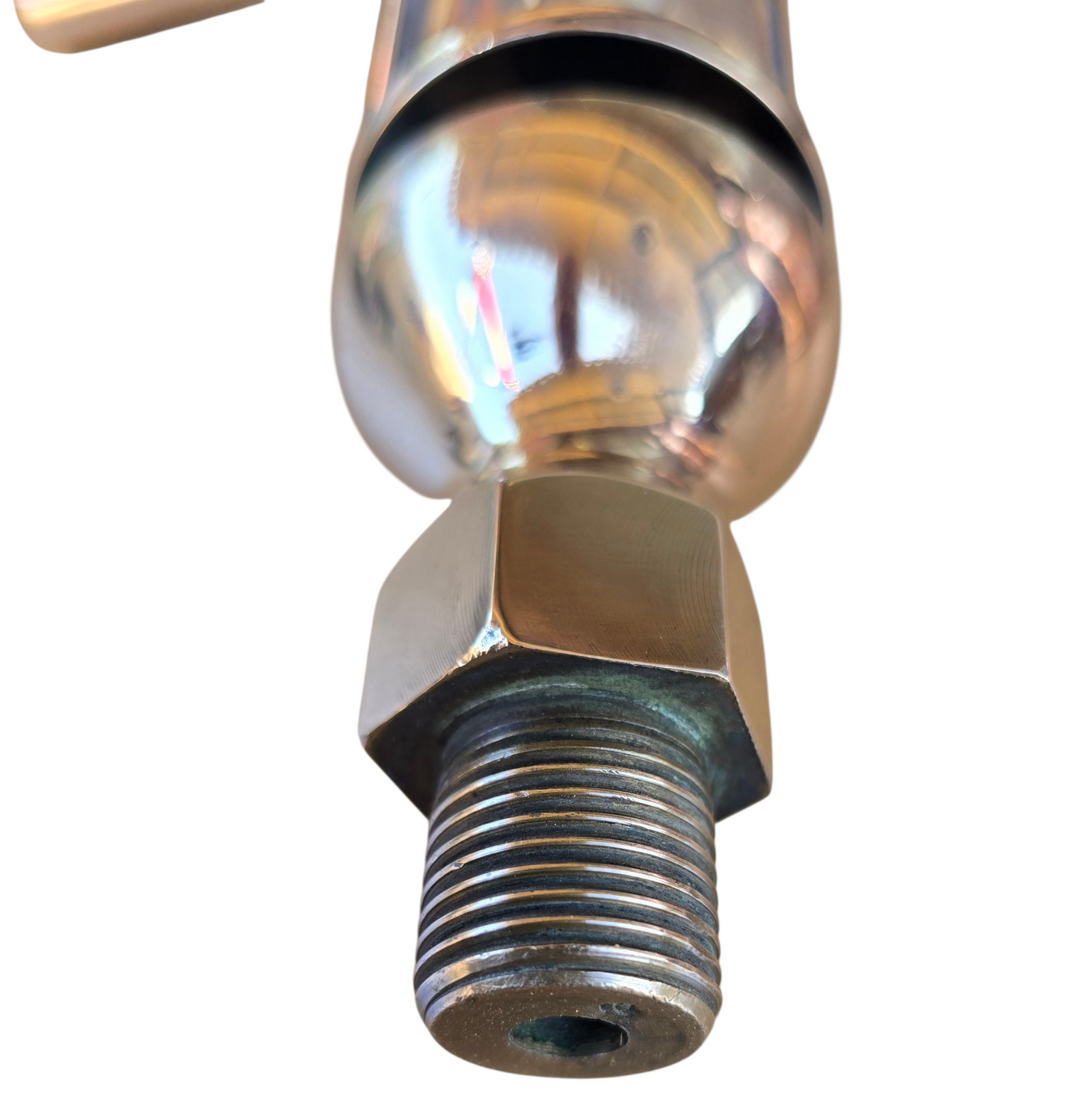 RA 8134  SMALL ANTIQUE BRASS STEAM WHISTLE WITH CENTER VALVE . 1/2 BSP THREAD.
