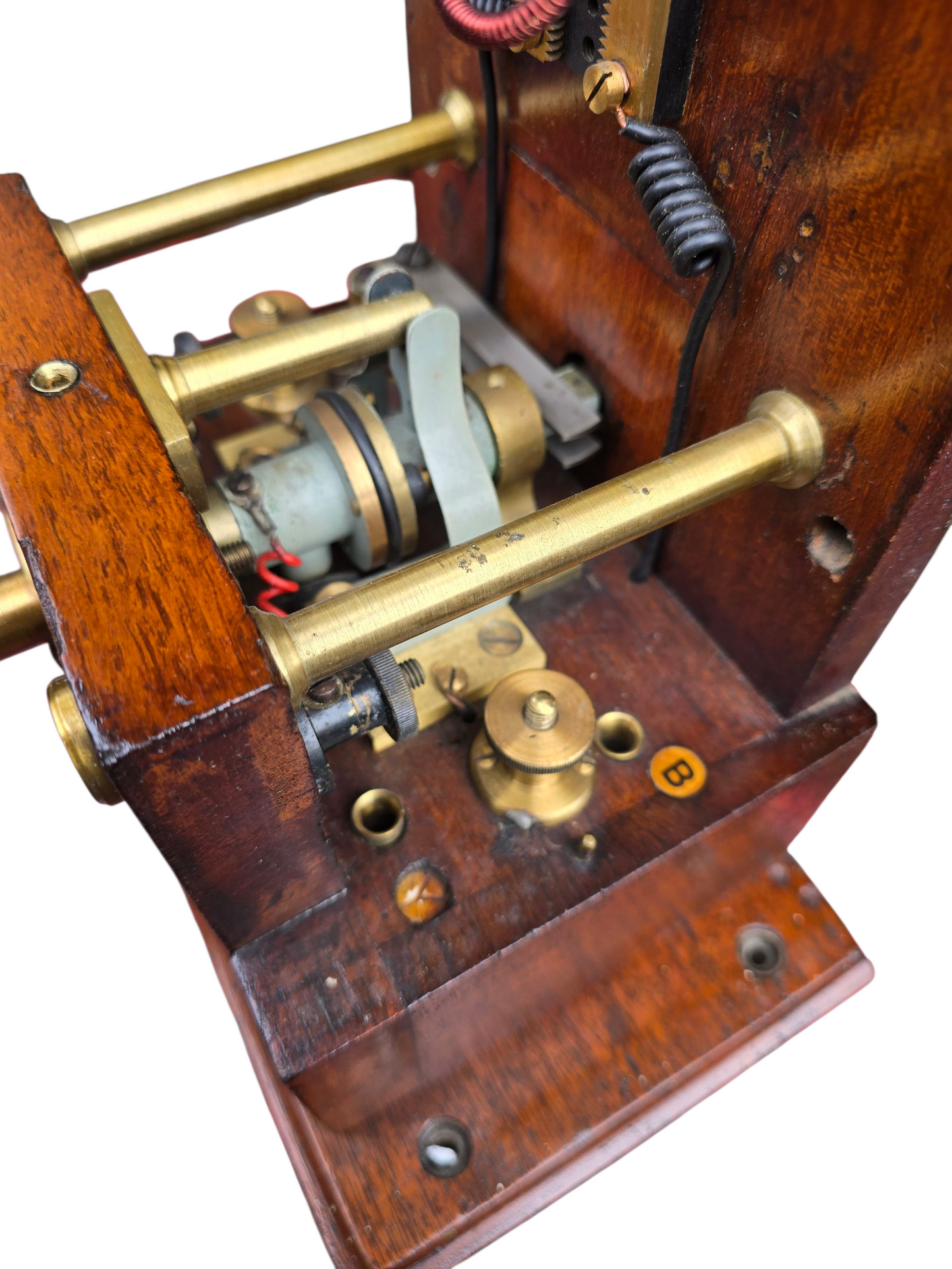 RA 8188  GREAT NORTHERN RAILWAY TELEGRAPH INSTRUMENT .