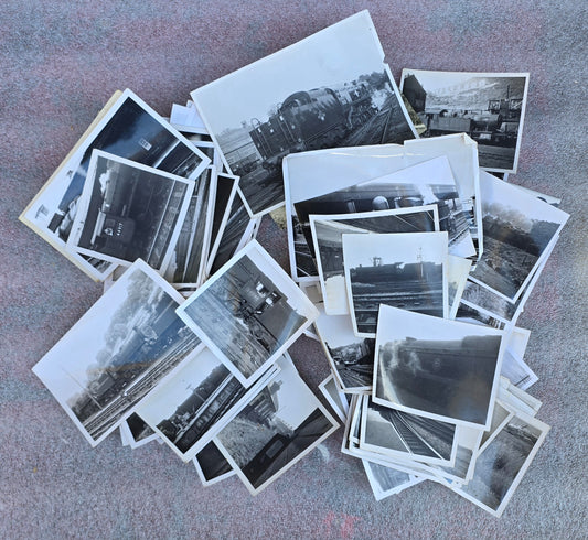 RA 8029  A COLLECTION OF 85 G.W.R. & S.R. B & w STEAM LOCO PICTURES.