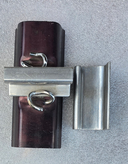 RA 8217 EXHIBITION MODEL OF FLAT BOTTOM RAIL ON SLEEPER WITH PANDREL FIXINGS.