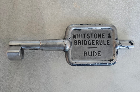 RA 8136  ALLOY SINGLE LINE KEY "WHITSTONE & BRIDGERULE-BUDE"