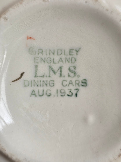 RA 8255B   L.M.S. DINING CARS " ROYAL SCOT ROSE" ROSE PATTERN TEA POT.