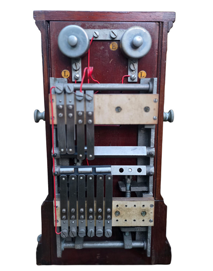 RA 7863  G.W.R. SPAGNOLETTI  DOUBLE  INDICATOR EX LAWRENCE HILL BOX, BRISTOL