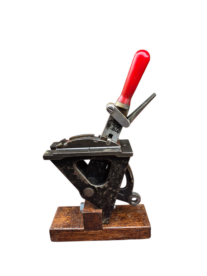 RA 8340   1 MINIATURE POWER FRAME LEVER ON OAK DISPLAY BASE