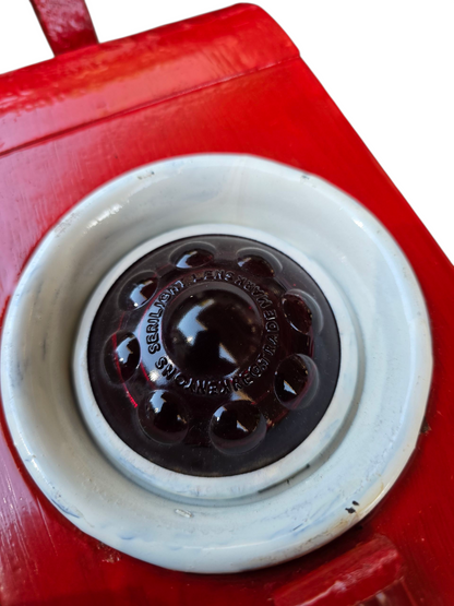 RA 8473  KENYONS "AKENCO" 1963 FLIP TOP ROAD LAMP