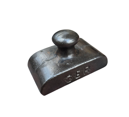 RA 8451 GREAT EASTERN RAILWAY CAST IRON PAPER WEIGHT