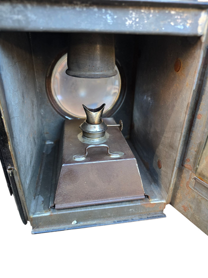 RA 8247  BR(W)  GUARDS VAN SIDE LAMP