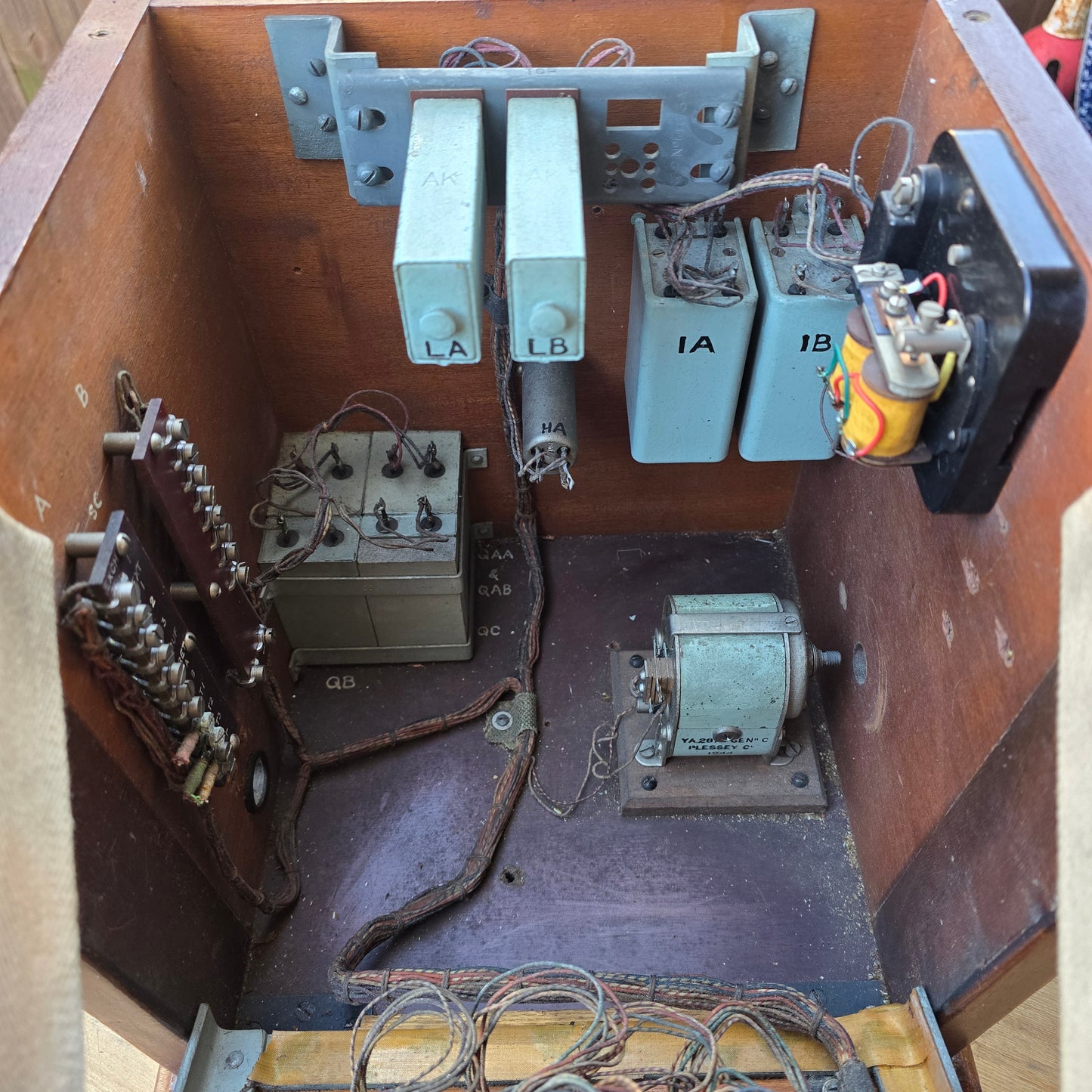 RA 8773 4 BUTTON SIGNALBOX TELEPHONE EX TAUNTON AND BARNSTAPLE LINE