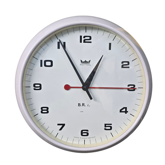 RA 8535  BR(E) SMITHS ASTRAL BAKELITE ELECTRIC CLOCK