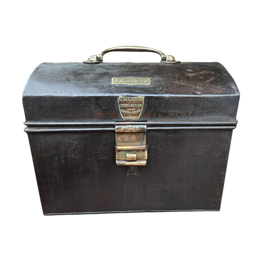 RA 8428   DRIVER`S "GRIMSBY" SNAP BOX