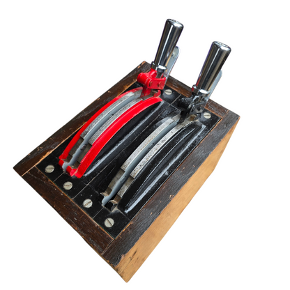 RA 8828A  WESTINGHOUSE MINIATURE LEVER FRAME IN DISPLAY UNIT