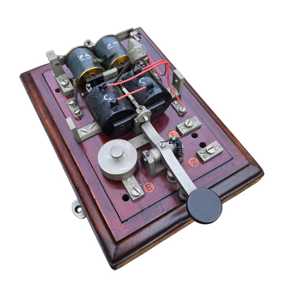 RA 8835 G.W.R. EARLY PATTERN "SPLIT" CASE FLAT TOP BLOCK BELL.