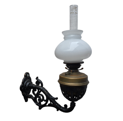 RA 8475  G.W.R. SIGNAL BOX OIL LAMP WITH CAST IRON WALL BRACKET