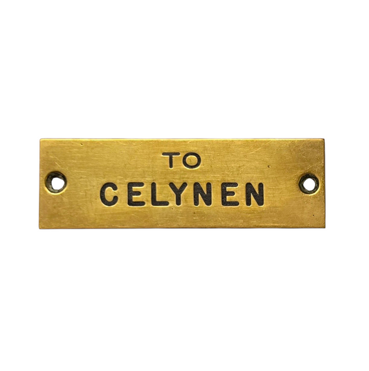 RA 8796P G.W.R. BRASS SHELF PLATE "TO CELYNEN"