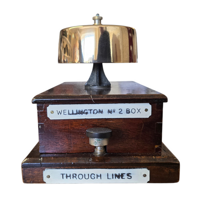 RA 8980  G.W.R. FLAT TOP BLOX BELL PLATED WELLINGTON NO 2 BOX