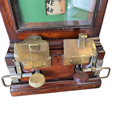 RA 8908 G.W.R. SINGLE SPAGNOLETTI PEGGING BLOCK INDICATOR