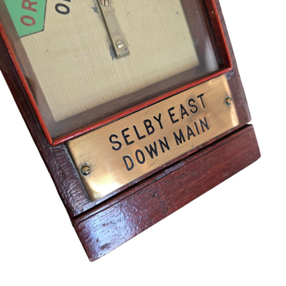 RA 9046 NORTH EASTERN RAILWAY WOOD CASE SIGNAL ARM REPEATER