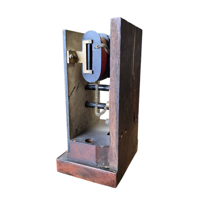 RA 9046 NORTH EASTERN RAILWAY WOOD CASE SIGNAL ARM REPEATER