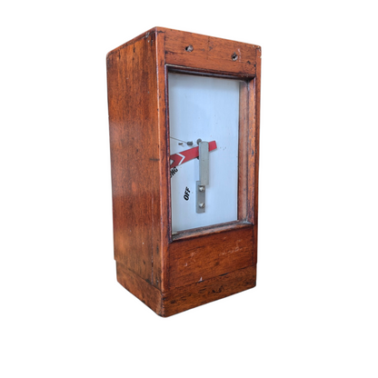RA 9036  G.W.R. WOOD CASE SIGNAL ARM REPEATER