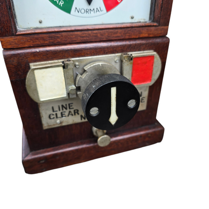 RA 8899 G.W.R. 1947 PATTERN "DOUBLE CONTACTS" BLOCK INDICATOR