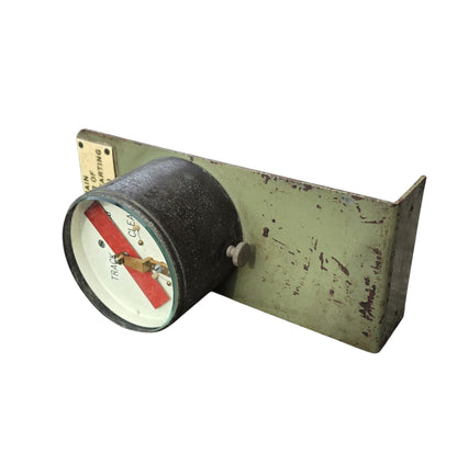 RA 9079  S.G.E. TRACK CIRCUIT INDICATOR ON STEEL TOMBSTONE BRACKET