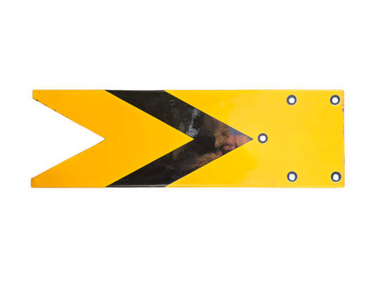 RA 8513  L.N.E.R  SPECIAL ENAMEL DISTANT SIGNAL BLADE