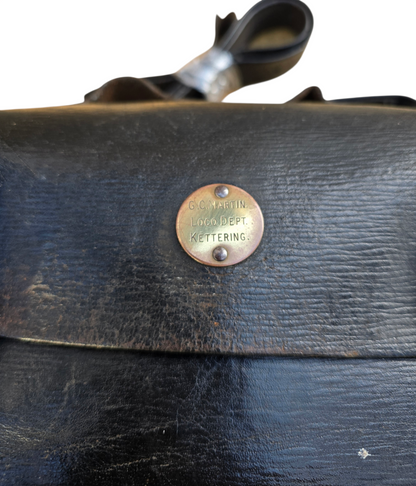 RA 8633  STEAM LOCO DRIVERS LEATHER SATCHEL "G.C.MARTIN. LOCO DEPT. KETTERING
